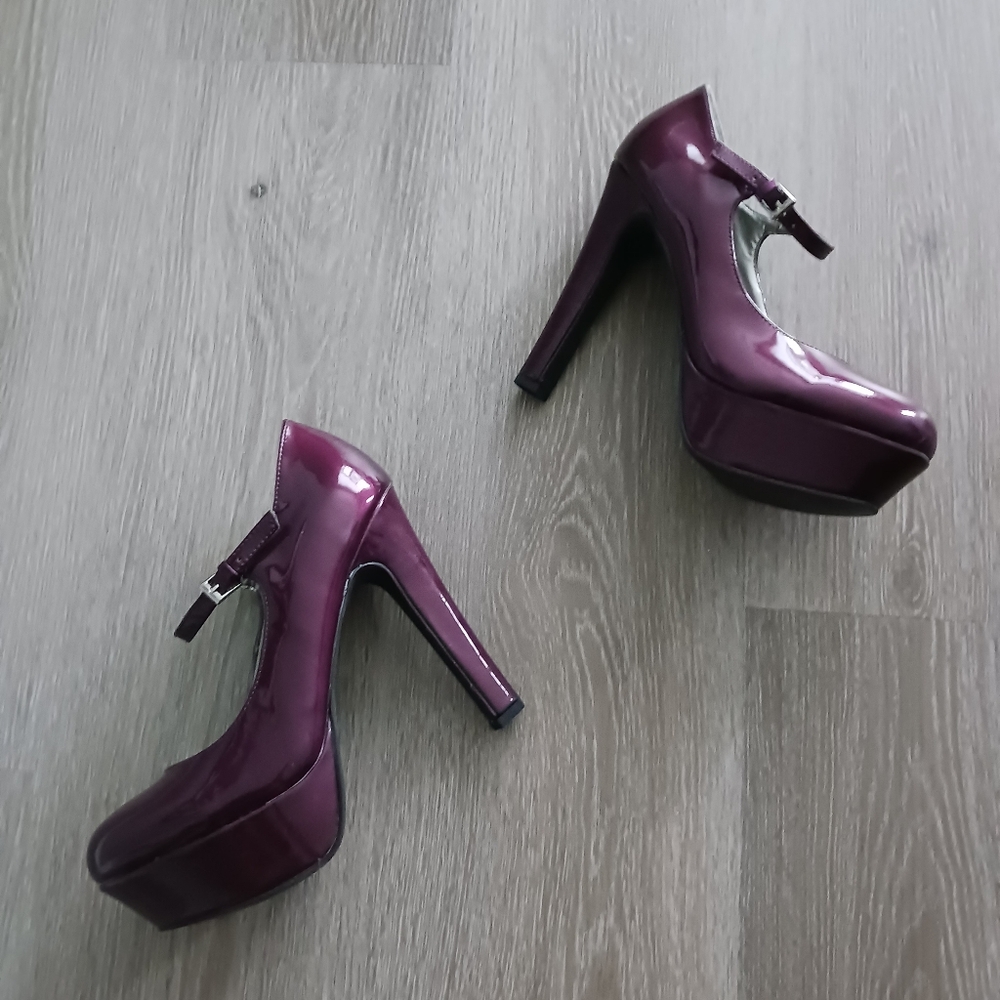Brand New Guess Platform Maryjanes!